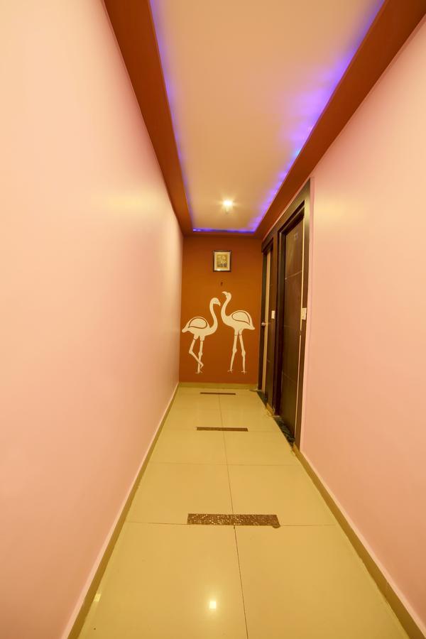 Hotel Avion Inn Ahmadabad Zewnętrze zdjęcie