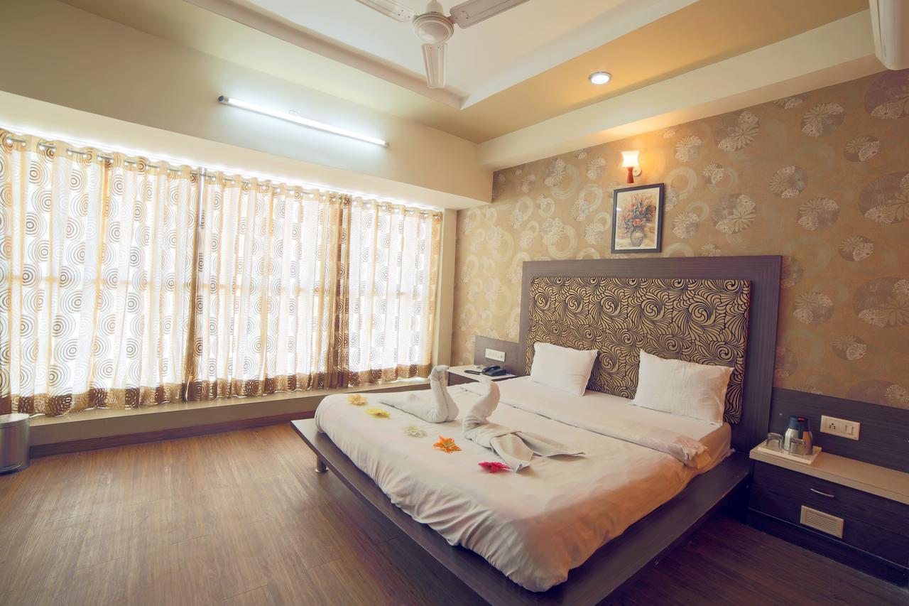 Hotel Avion Inn Ahmadabad Zewnętrze zdjęcie